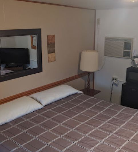 Big Joes State Park Motel - Web Listing (newer photo)